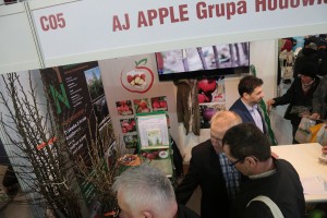 Grupa hodowlana - AJApple - Szk&oacute;łka Szymona Nowakowskiego