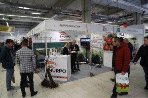 Nurpo Michał Orlik - Van Montfort Fruit tree & Rootstock Nursery
